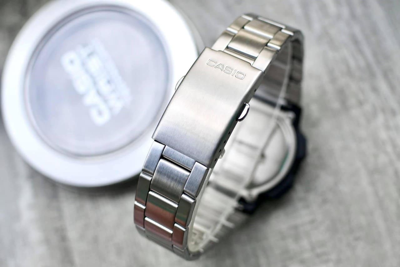 Casio AE-1000WD-1AVDF