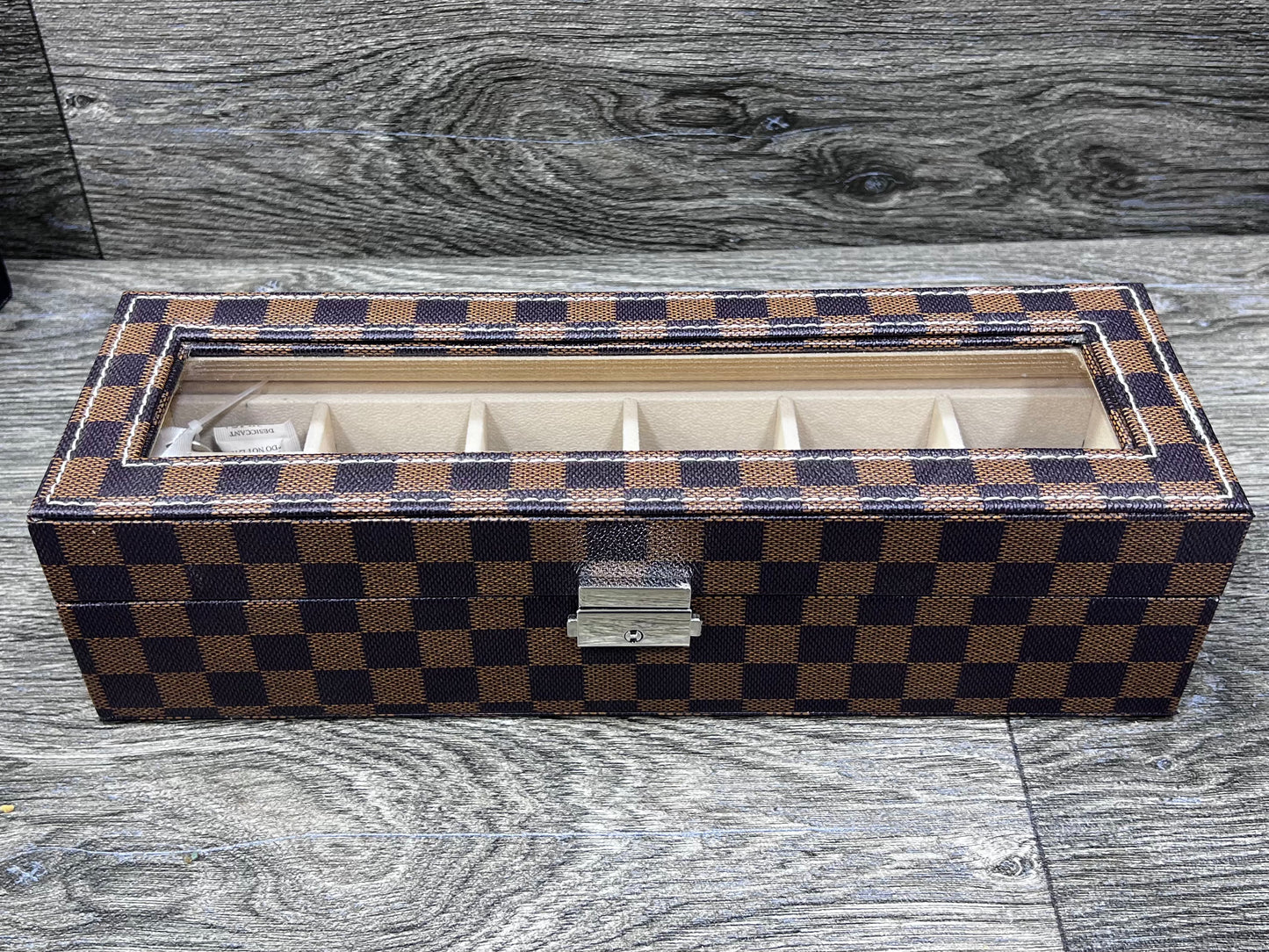 Boîte de rangement t6 ouvert