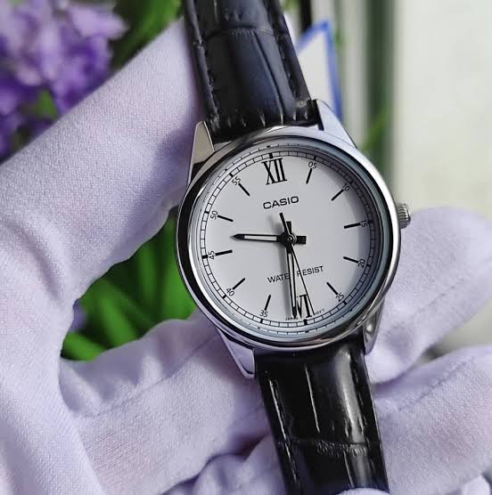 Casio LTP-V005L-7B2UDF