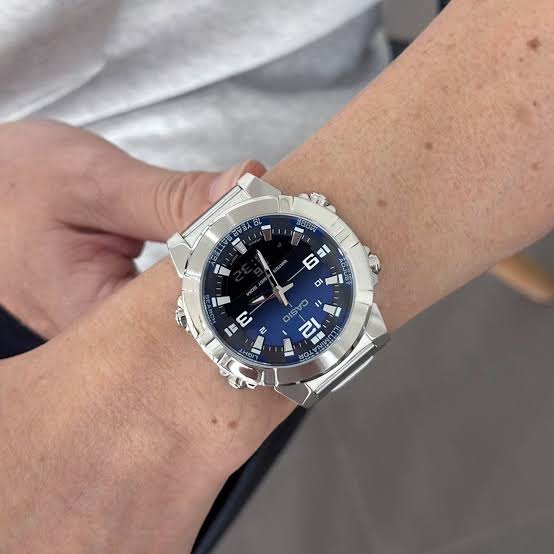 Casio amw-870da-2a1vdf