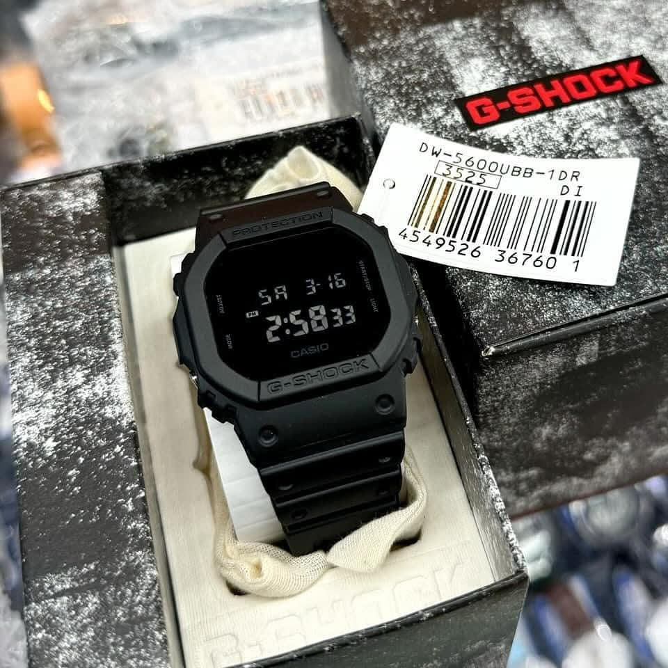 CASIO G-CHOCK-DW-5600UBB-1DR